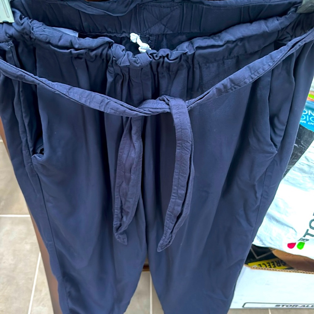 Bcbg generation Navy Blue satin type tie at front  Pants